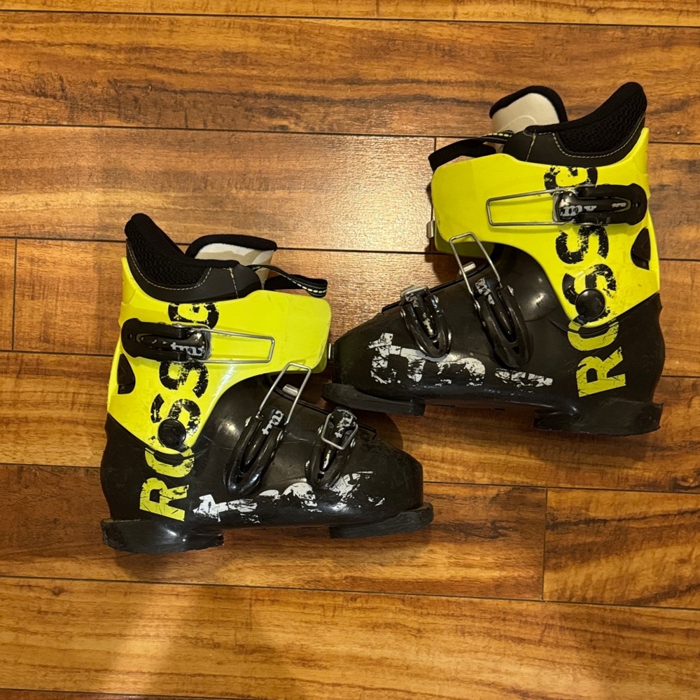 Rossignol Vibrant Yellow and Black Ski Boots